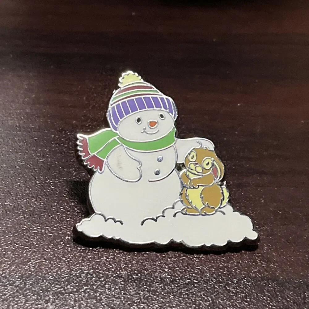 Hallmark‎ Club Exclusive 2018 Snowman Bunny Rabbit Winter Lapel Hat Pin